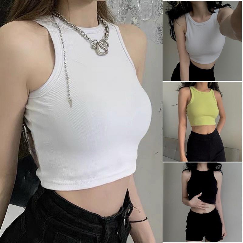 Phối áo croptop ba lỗ với quần short thun/kaki