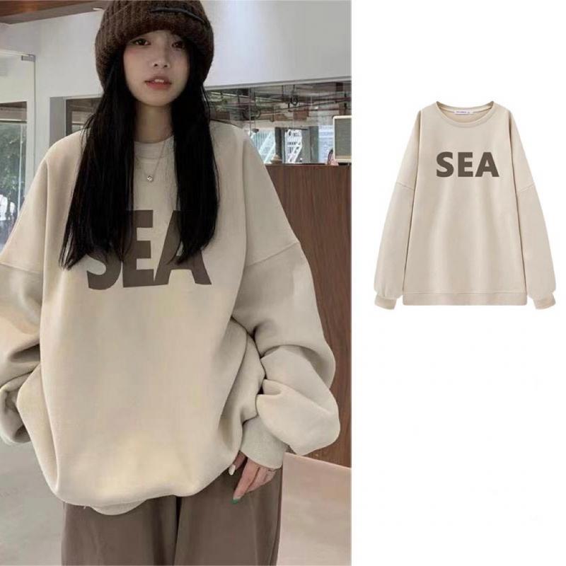 Phối mũ len với sweater