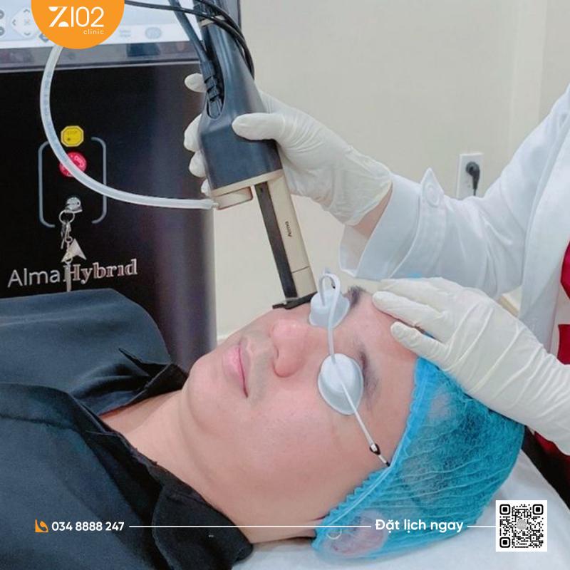 Phòng Khám Z102 by Pensilia