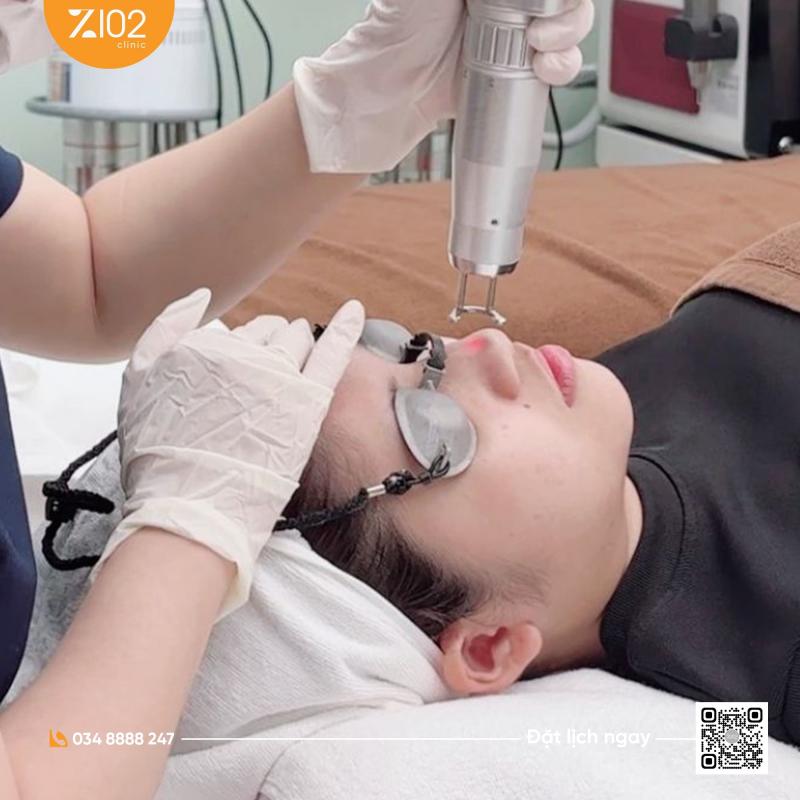 Phòng Khám Z102 by Pensilia