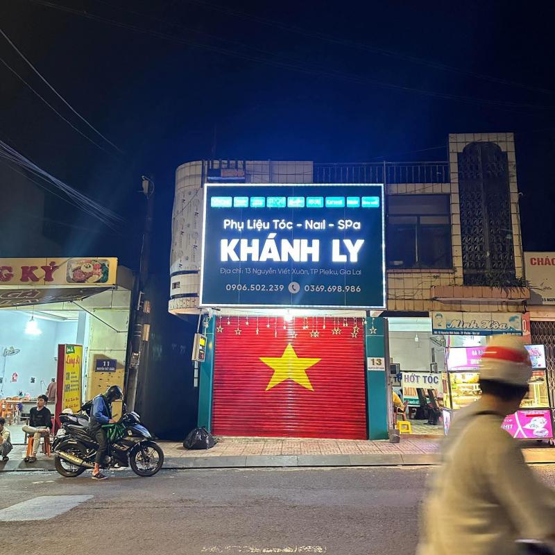 Phụ liệu tóc Khánh Ly