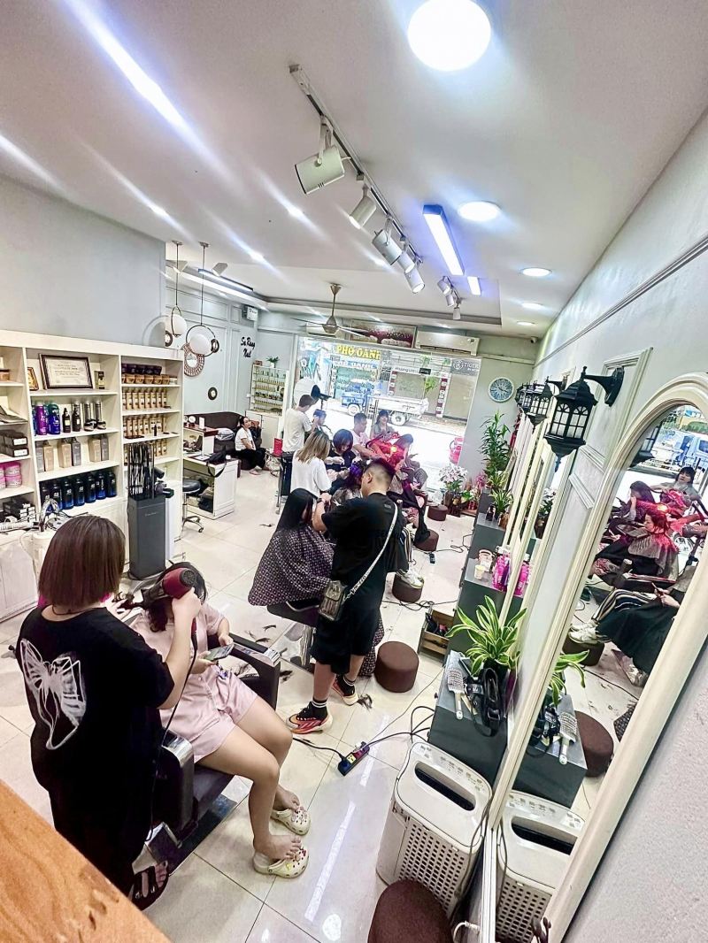 Phương Hoàng Hair Salon