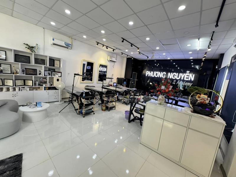 Phương Nguyễn Studio Academy