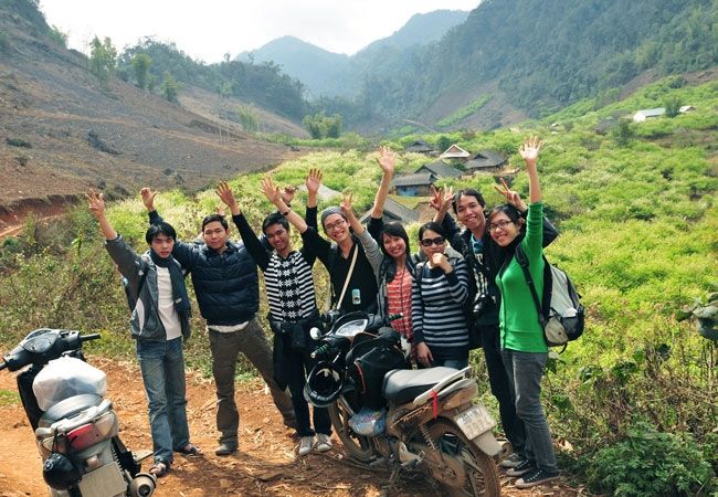 Going to Mai Chau by motorbike