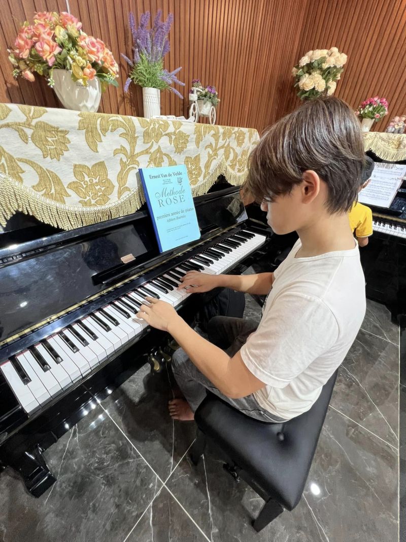 Piano Cô Thư