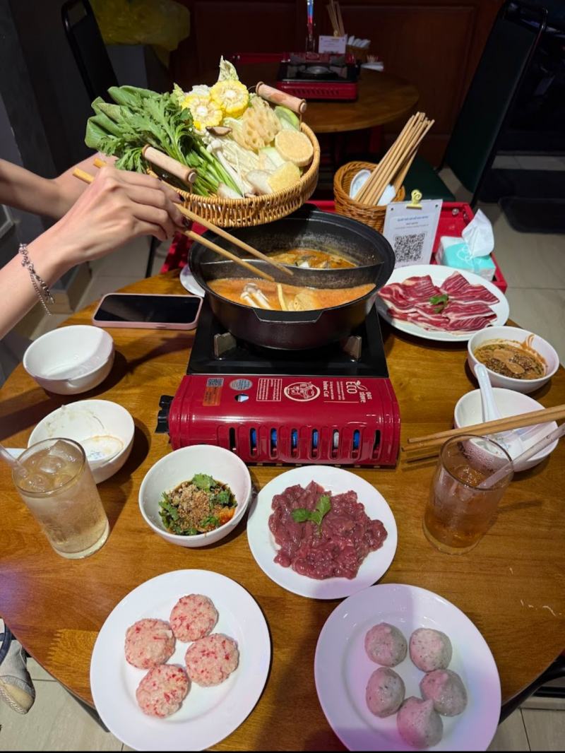 POT GUYS - Lẩu Hong Kong