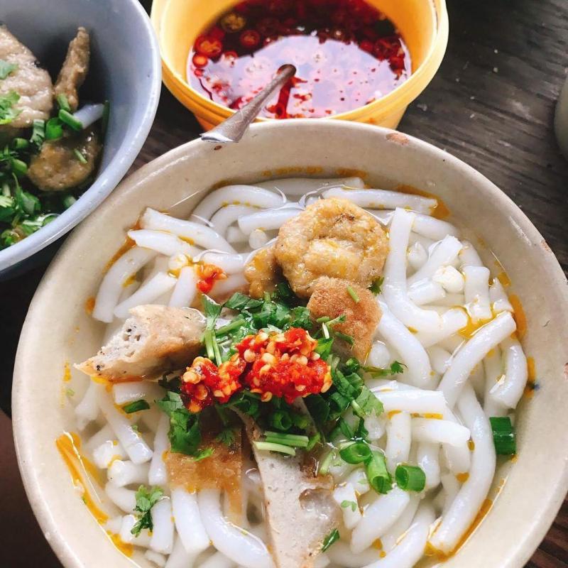 Quán bánh canh ngon ở quận 5, TP.HCM