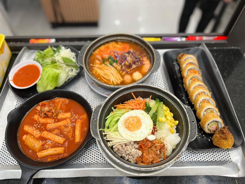 Tokbokki siêu đầy đặn và hấp dẫn của Maang Chi