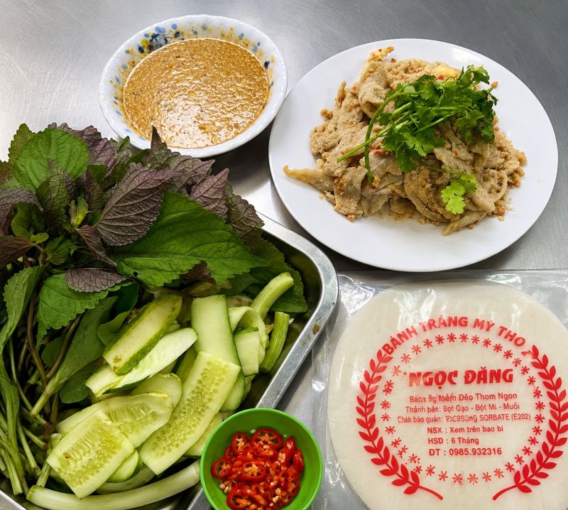 Gỏi cá mai tại Quán ăn Vườn Xoài