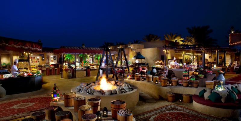 Quán Bab-al-shams, Dubai