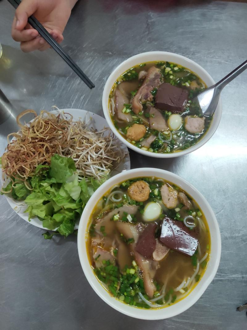 Quán Bún Bò Huế