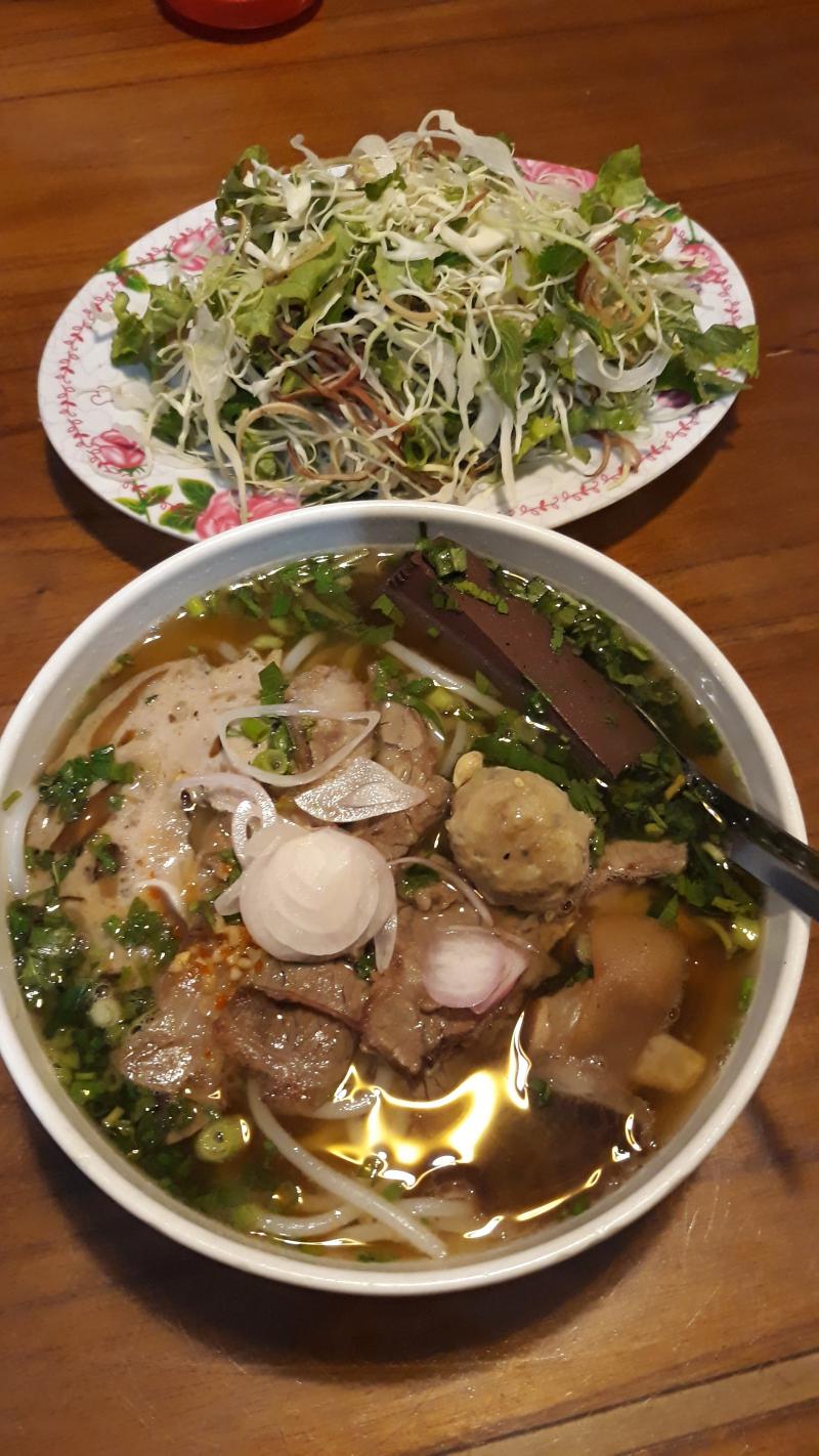 Quán Bún Bò Huế Hương Giang