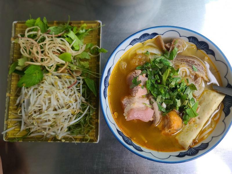 Quán Bún Bò Huế O Lê