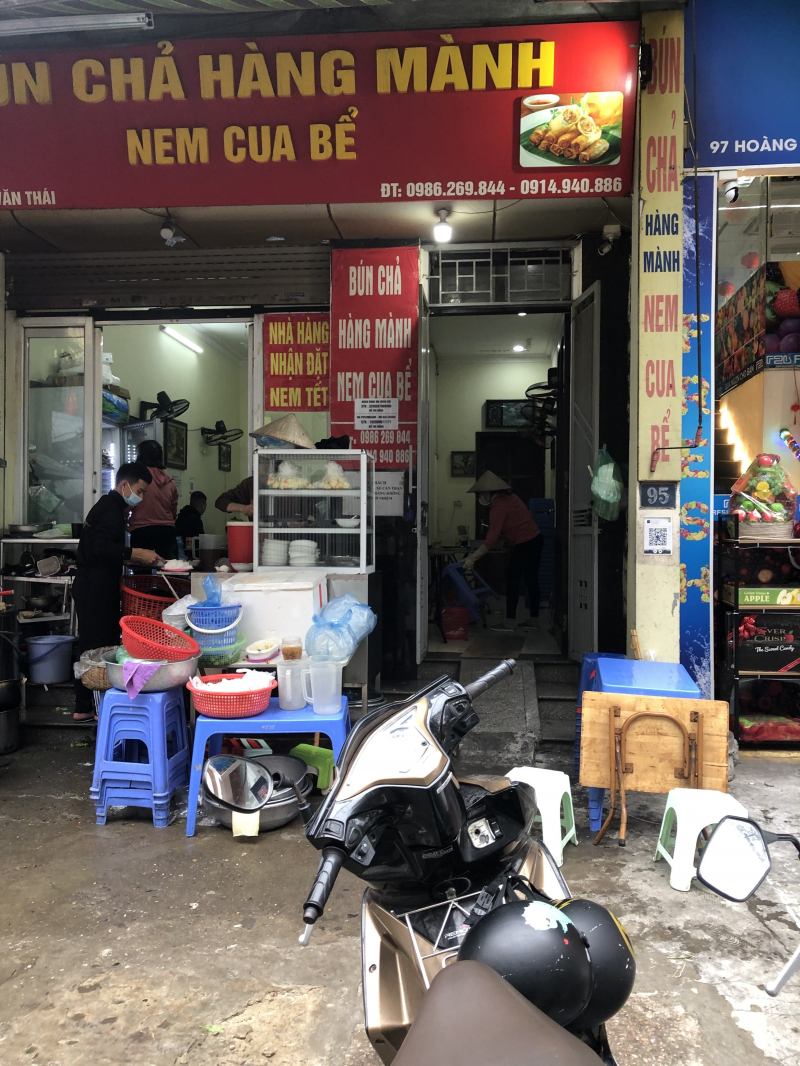 Quán Bún Chả Hàng Mành