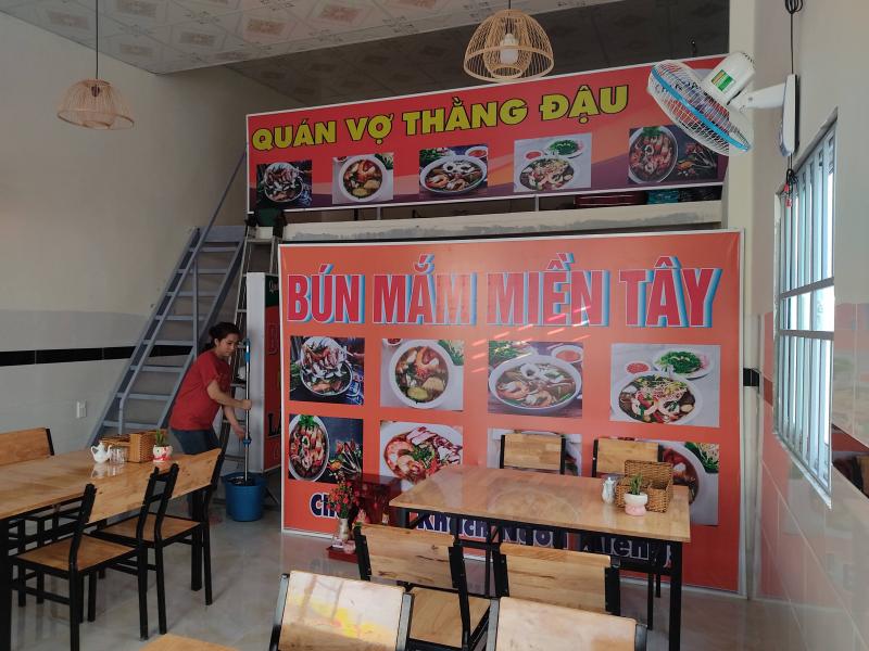 Quán bún mắm Vợ Thằng Đậu