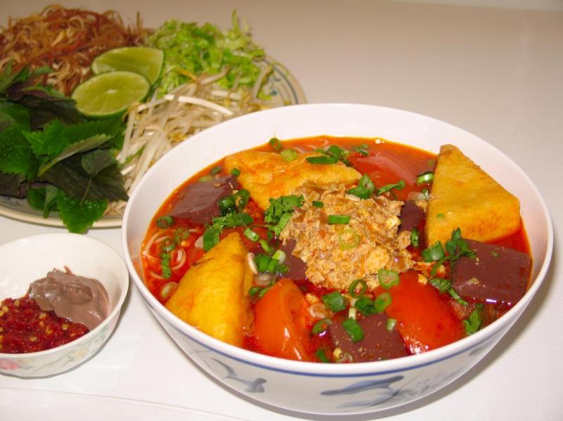 Quán bún riêu Bà Ngọc