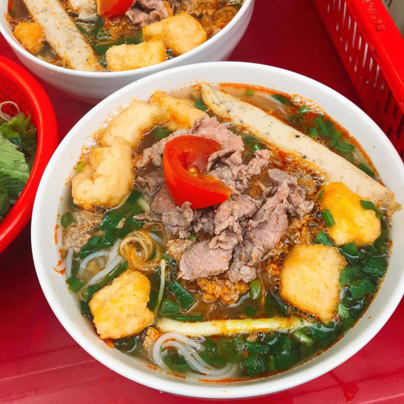 Quán Bún Riêu Cua Thịt Bò - Lạc Long Quân