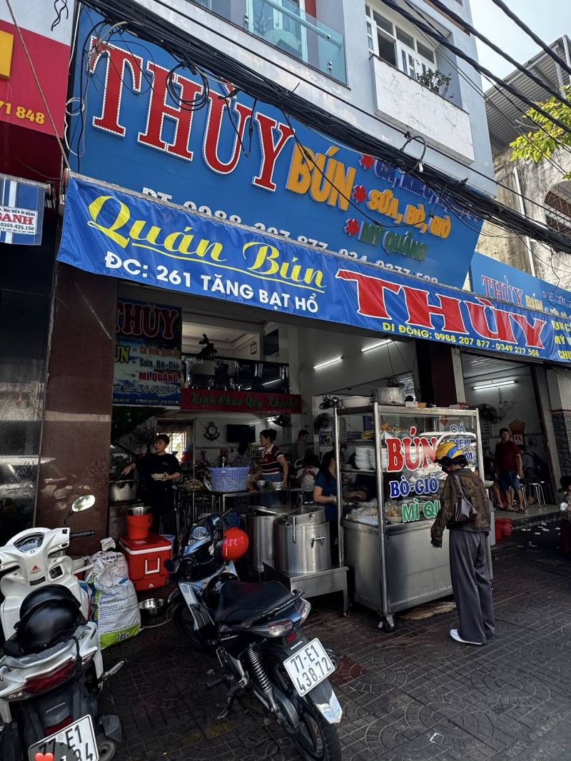 Quán Bún Thùy
