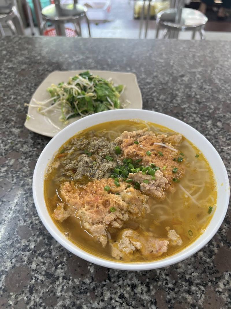 Quán Bún Thùy