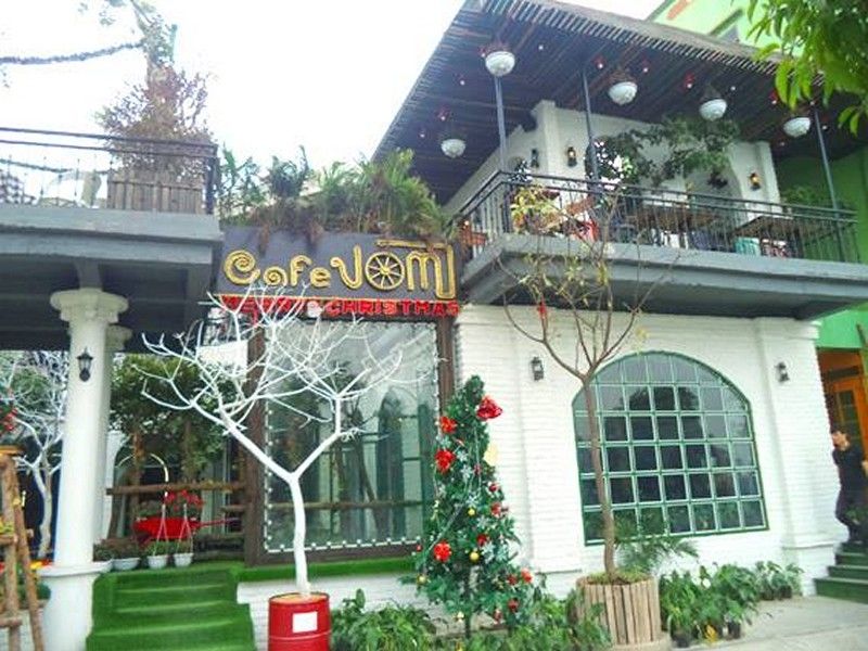 Vòm Cafe