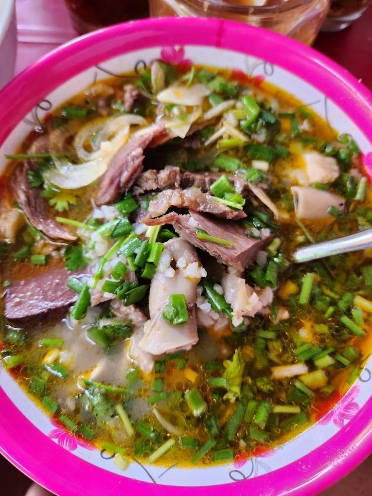 Quán cháo bò - 27 Nguyễn Thiện Thuật