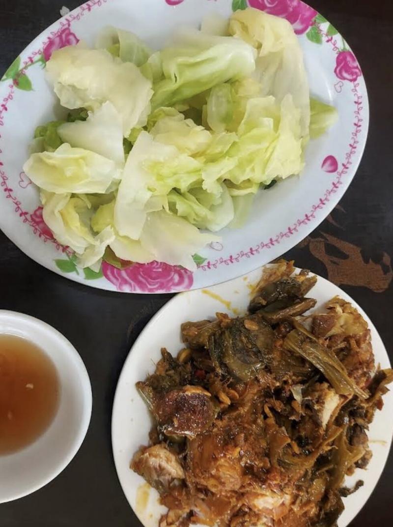 Quán cơm Lập Loan