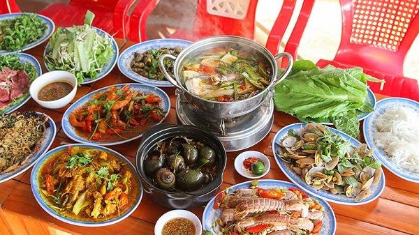 Top 5 Quán hải sản ngon gần Mũi Né, Phan Thiết không thể bỏ qua