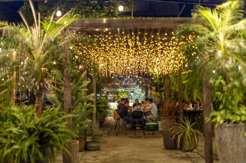 Quán nhậu sân vườn Mai Tai Grill Garden