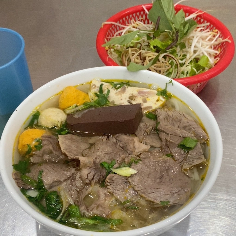 Quán O Huệ - Bún bò Huế