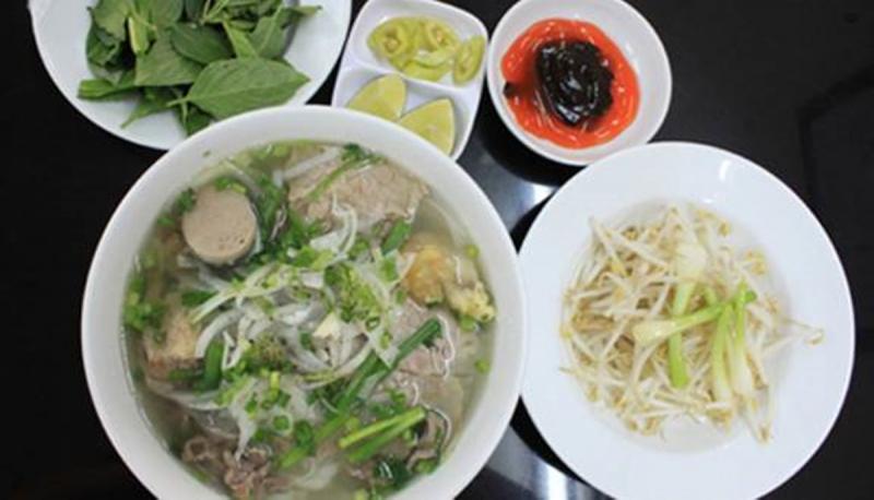 Quán Phở Tuấn