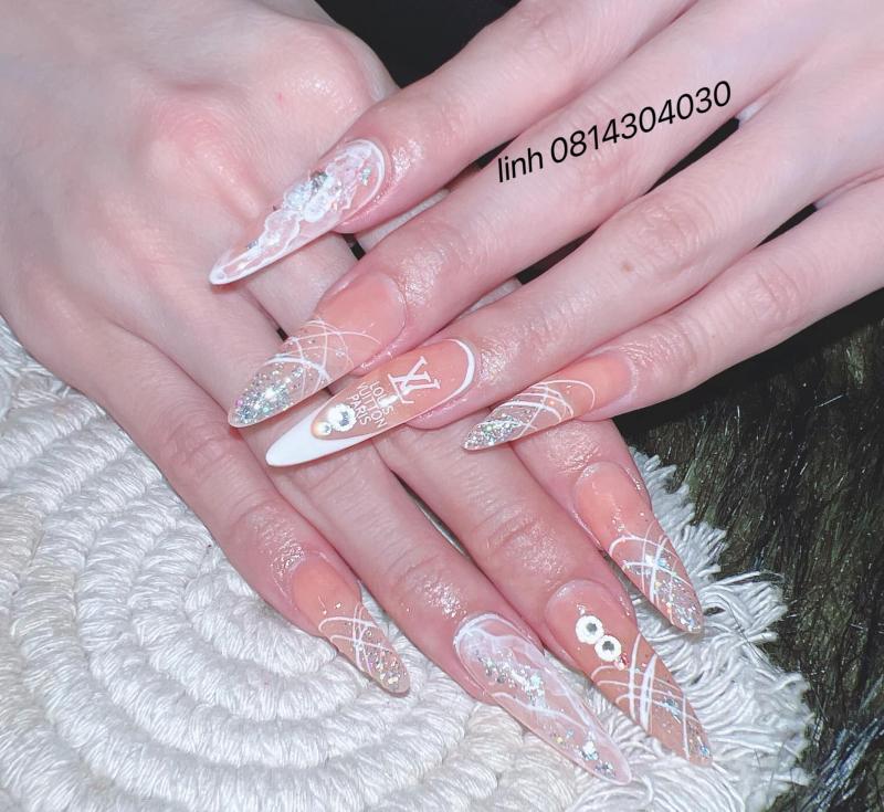 Quang Linh (Mai linh nails)