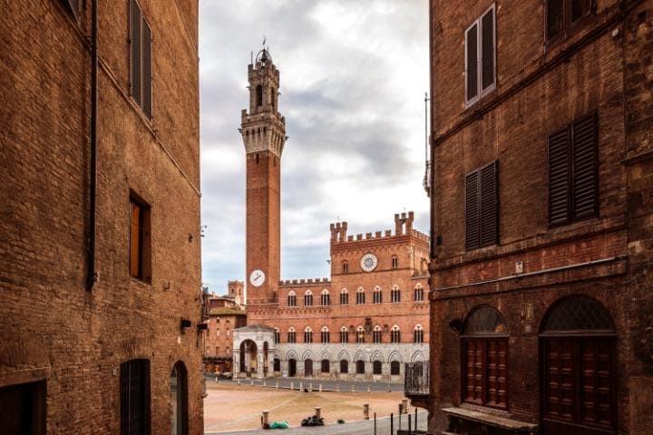 Quảng trường Piazza Del Campo