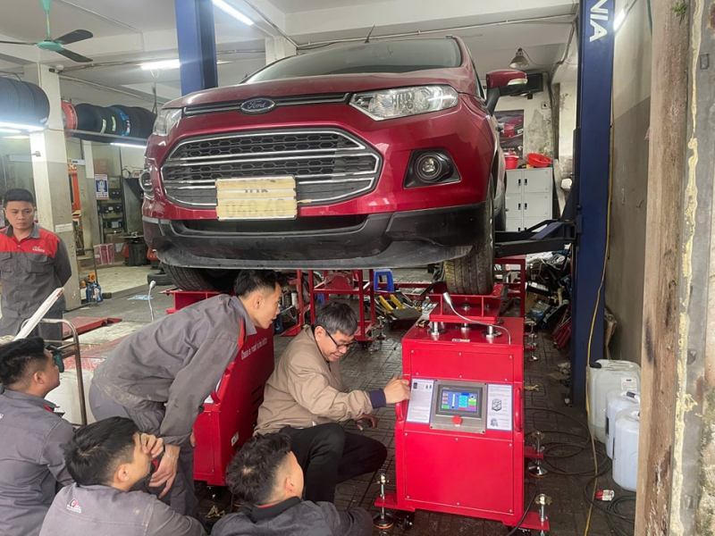 Quang Vinh Tire & Service