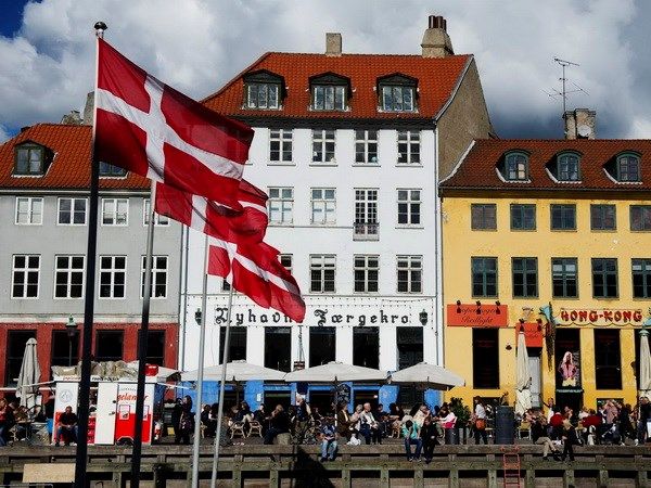 Quốc kỳ lâu đời nhất được liên tục sử dụng cho đến ngày nay là của Đan Mạch
