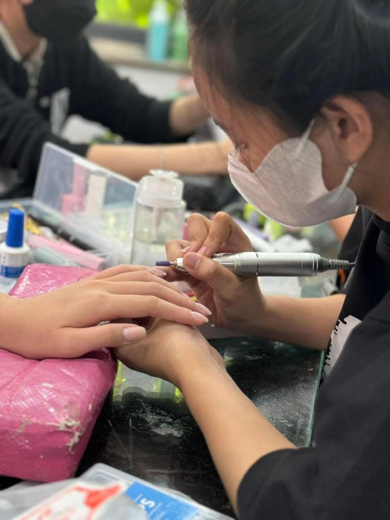 Quỳnh Mai Trần Nail & Eyelash