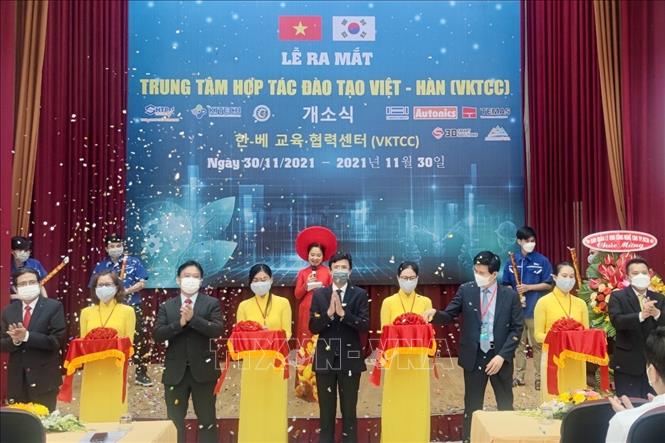 Ra mắt Trung tâm Hợp tác đào tạo Việt - Hàn - Ảnh: Baotintuc