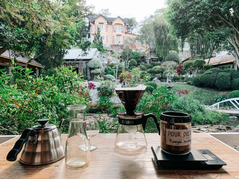 Rainy Café Đà Lạt