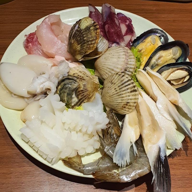 Rakuen Hotpot