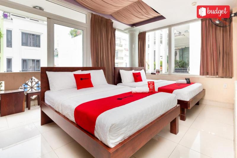 RedDoor Nguyen Khang Hotel