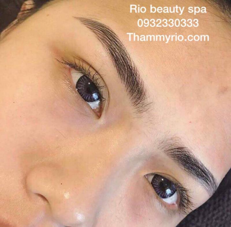 Điêu khắc lông mày 9D tại Hệ Thống Rio Beauty Spa