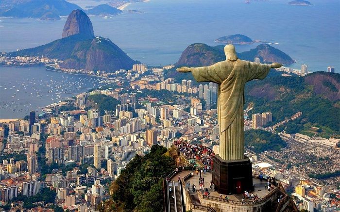 Tượng cứu chúa thế giới ở Rio de Janeiro