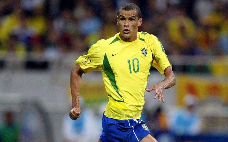 Rivaldo, số 10 từng khuynh đảo thế giới bóng đá một thời