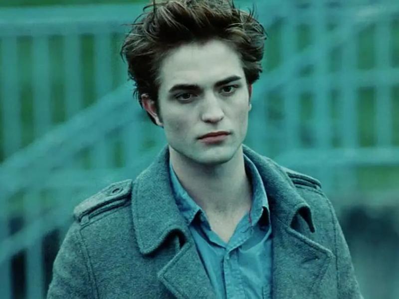 Robert Pattinson trong phim Chạng vạng