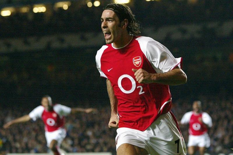 Robert Pires là cầu thủ người Pháp thi đấu cho Arsenal