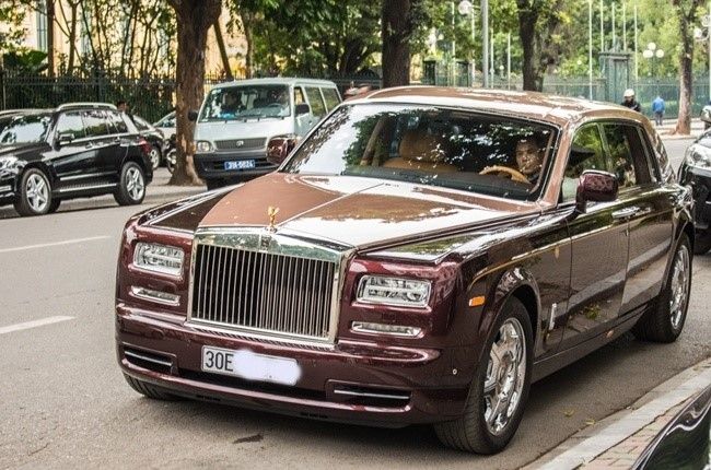 Rolls-Royce Lửa Thiêng - 41 tỷ