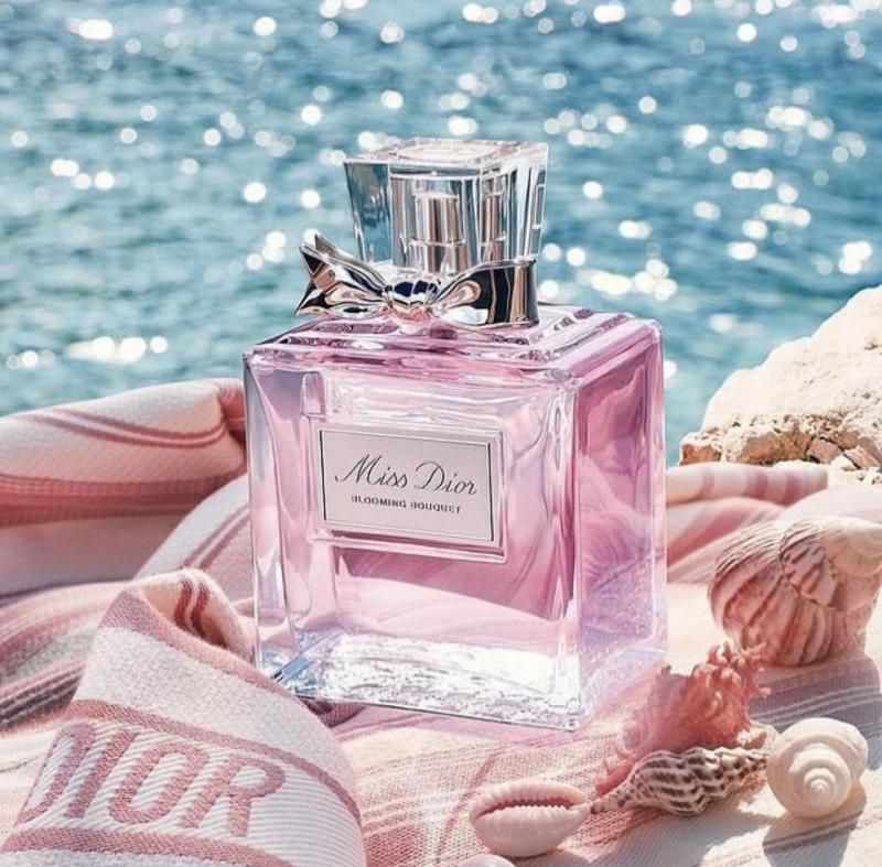 Rosa Perfume