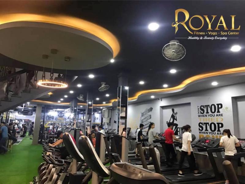 Trang thiết bị tại Royal Fitness Center