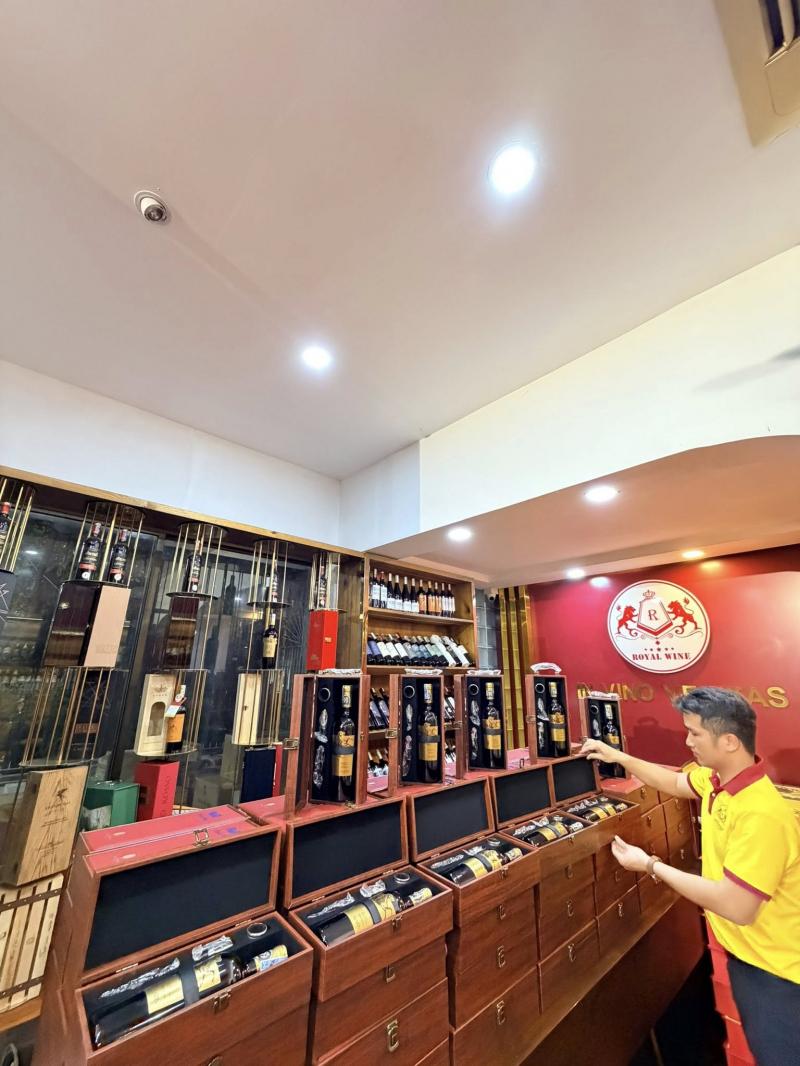 Royal Wine - Rượu vang nhâp khẩu