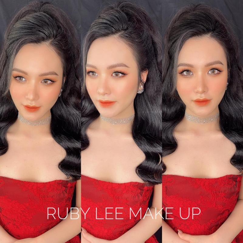 RUBY LEE MAKE UP