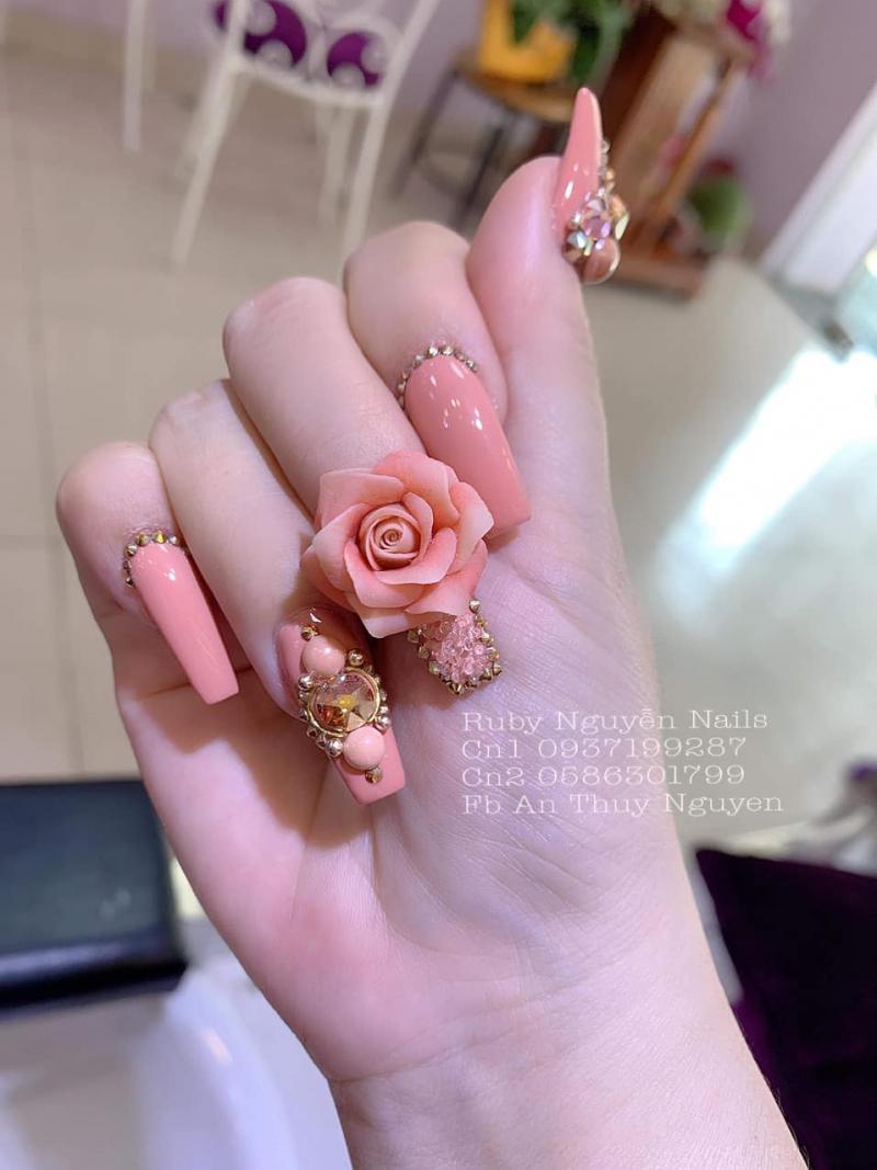 Ruby Nguyễn Nails